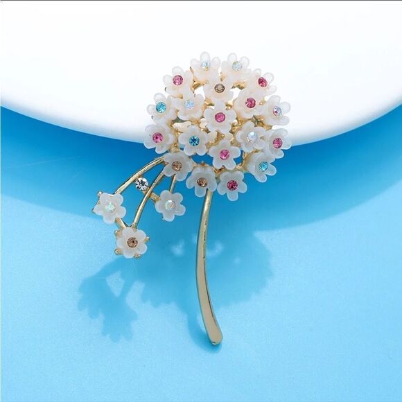 WHITE FLOWER BROOCH - Picture 2 of 3